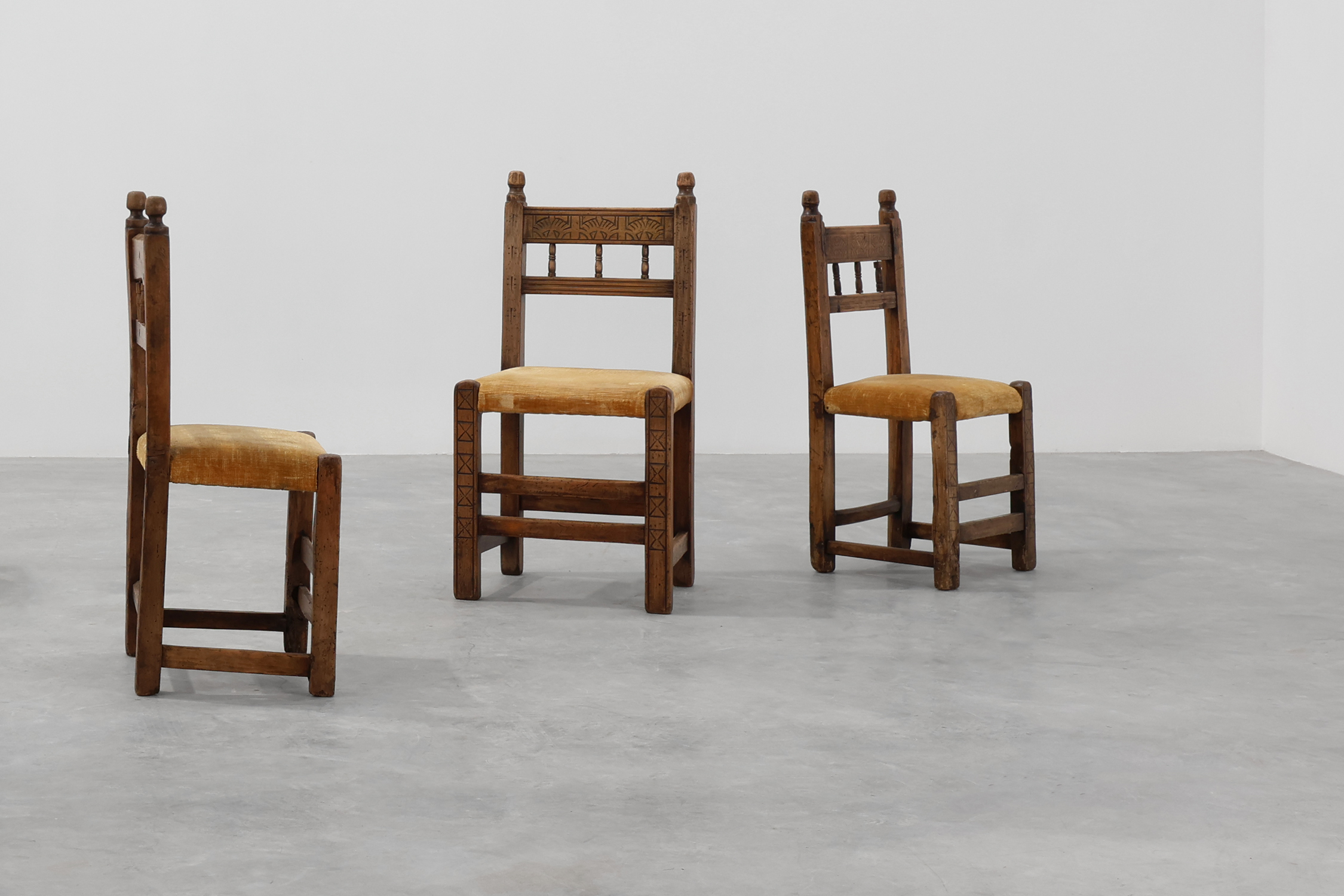 Six 19th Century Spanish Hand-Carved oak Side Chairs with Velour Seatthumbnail